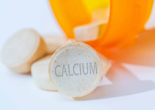 alcium Pillen, Calcium ist ein mineralischer Körper muss Knochen zu bauen und zu erhalten und viele wichtige Funktionen zu erfüllen. Calcium reichlich Mineralien im Körper.